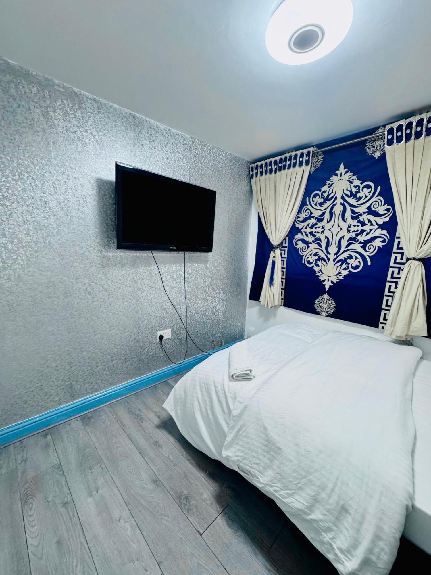 Unique Private Rooms Bolton Esterno foto